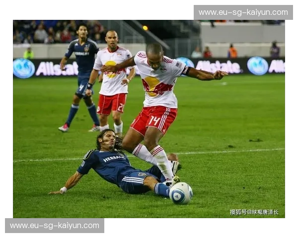 季后赛VAR判罚:变革中的足球公正还是争议的导火索? 季后赛VAR判罚:变革中的足球公正还是争议的导火索?